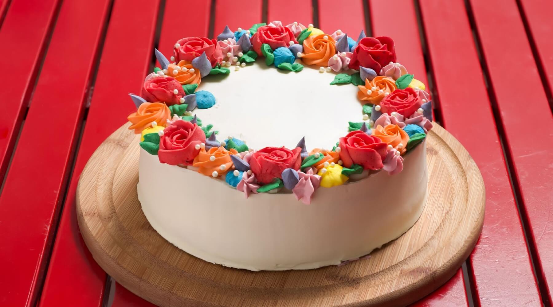 Flower Cake In Dubai Order Flower Cake Looshis Looshis Bakery